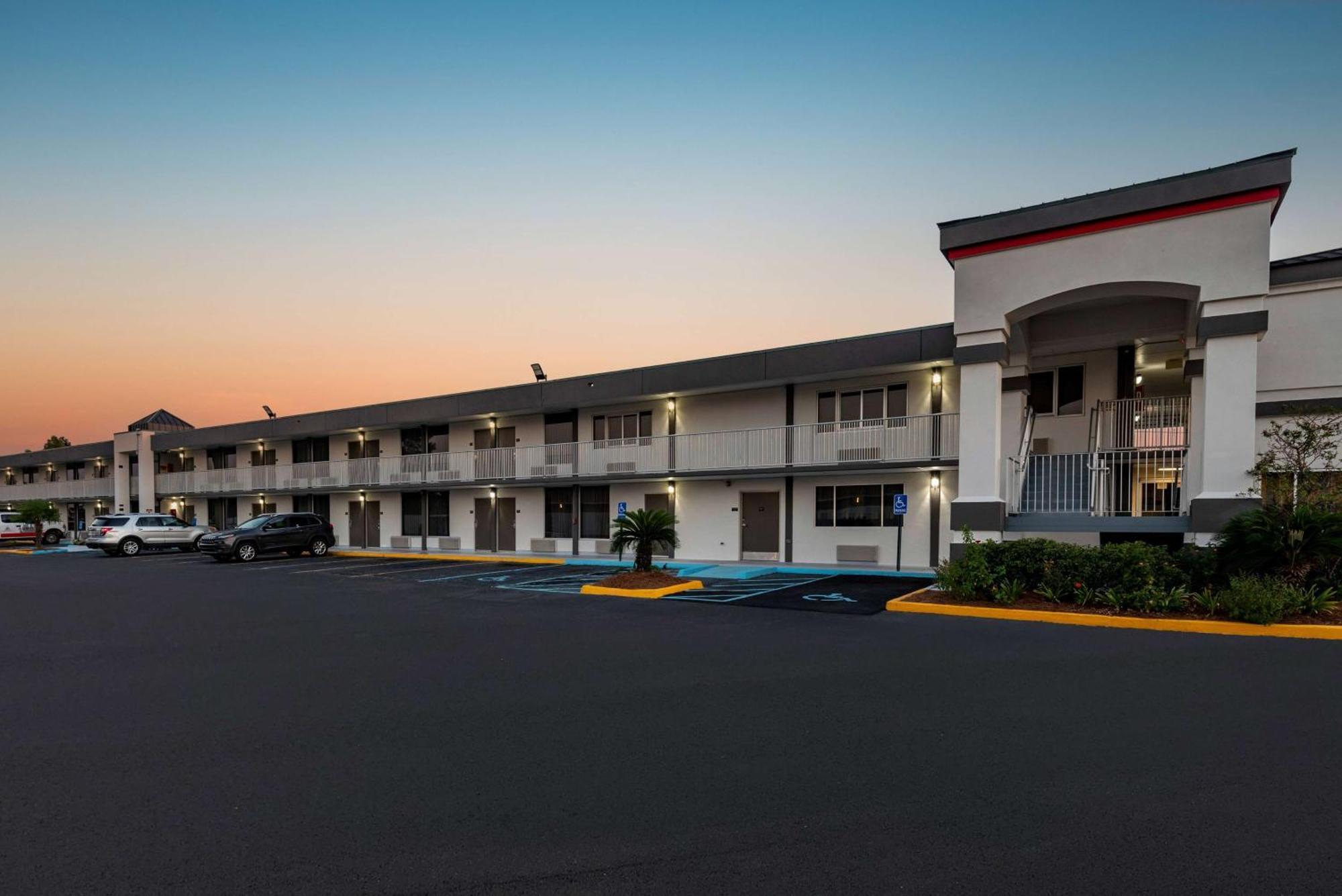 Super 8 By Wyndham Baton Rouge/I-10 Μοτέλ Prairieville Εξωτερικό φωτογραφία