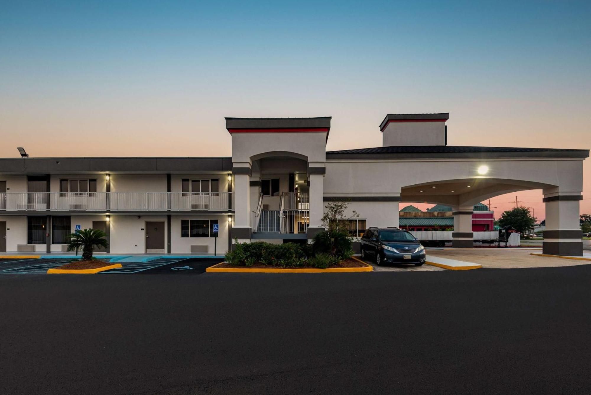 Super 8 By Wyndham Baton Rouge/I-10 Μοτέλ Prairieville Εξωτερικό φωτογραφία